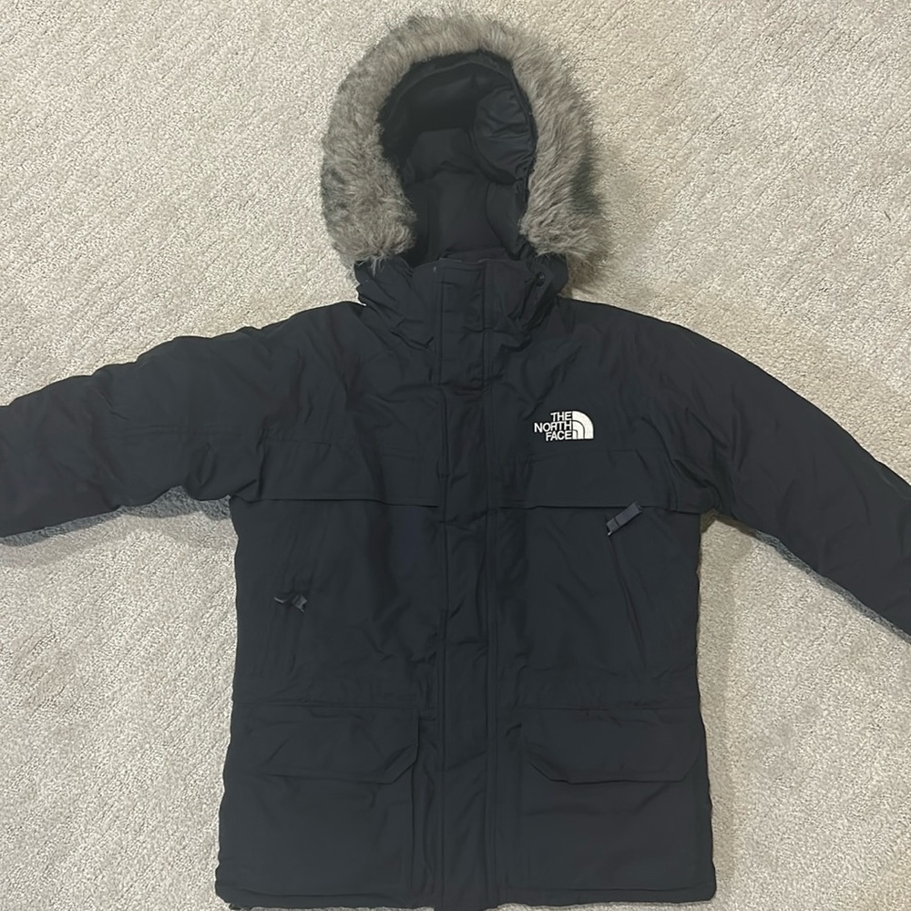 Warm down North Face Kids Coat with hood.  Sz. S/P